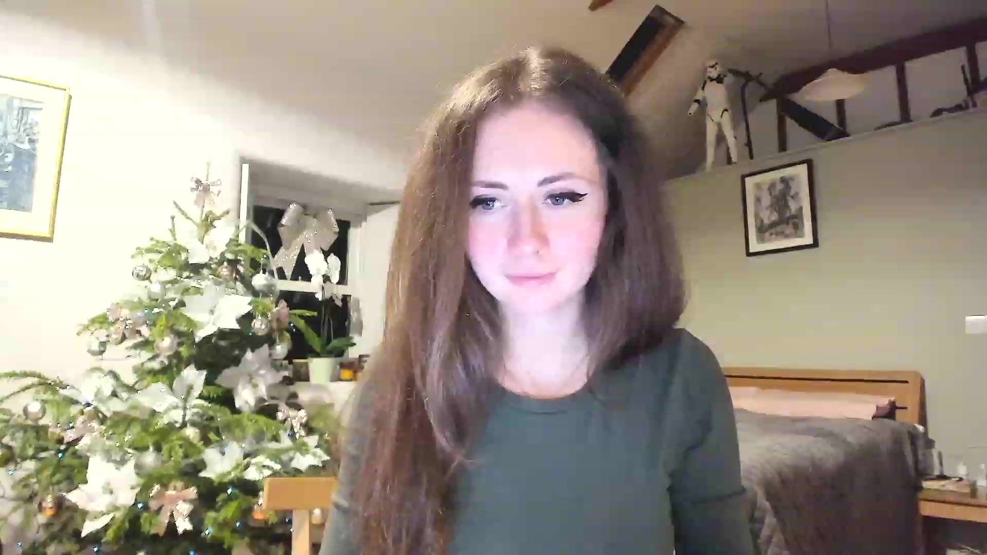 Gallery image thumbnail from Amber_Fry's myfreecams stream on, 01/01/2023, 23:53 image 17 of 20