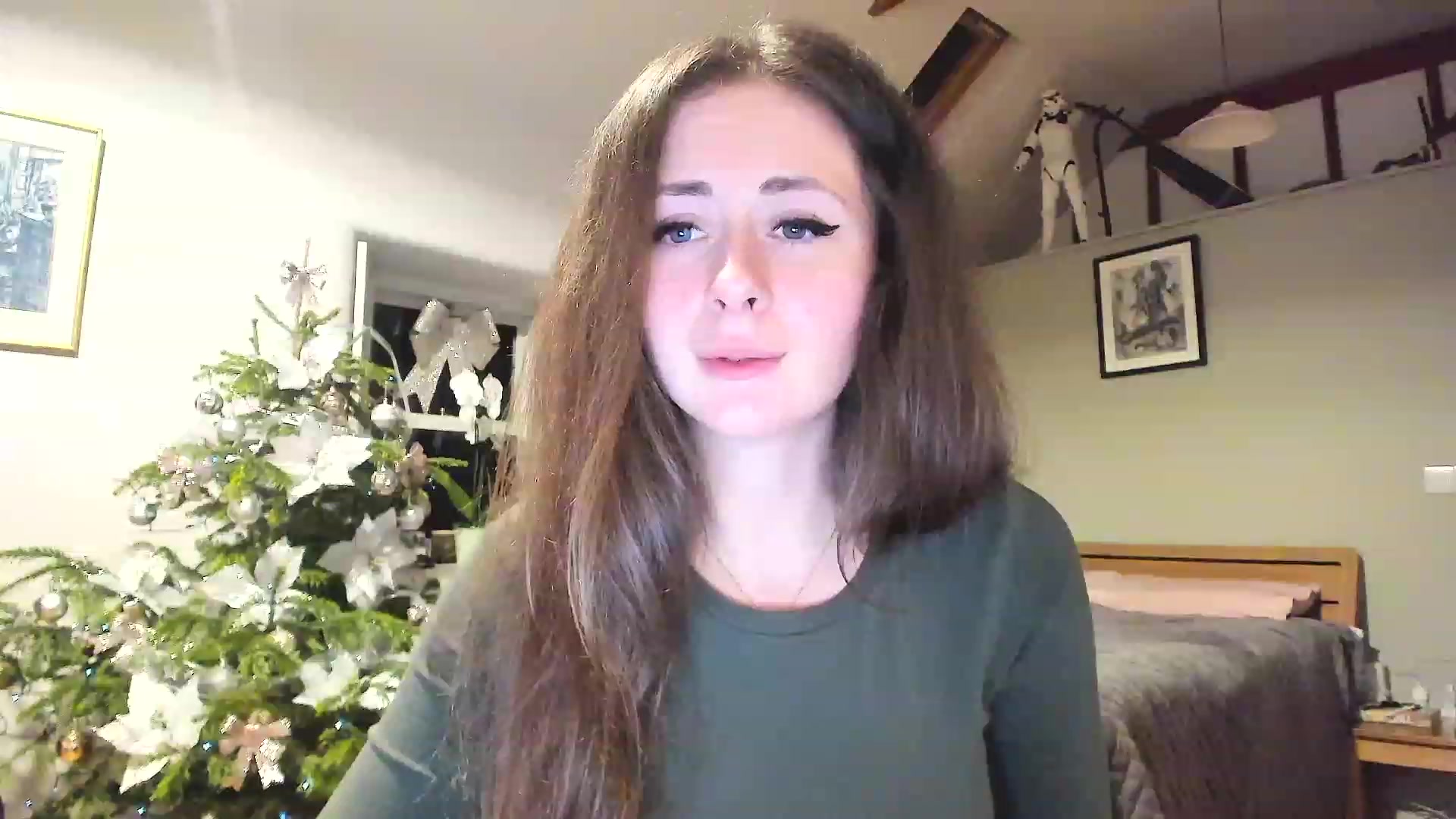 Gallery image thumbnail from Amber_Fry's myfreecams stream on, 01/01/2023, 23:53 image 20 of 20