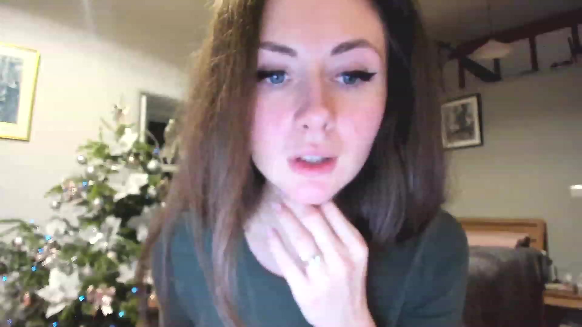 Gallery image thumbnail from Amber_Fry's myfreecams stream on, 01/01/2023, 23:53 image 15 of 20