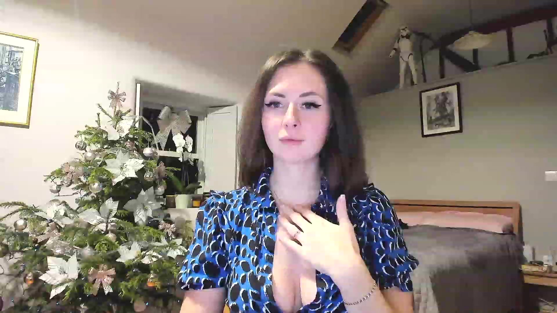 Gallery image thumbnail from Amber_Fry's myfreecams stream on, 01/02/2023, 23:38 image 6 of 20