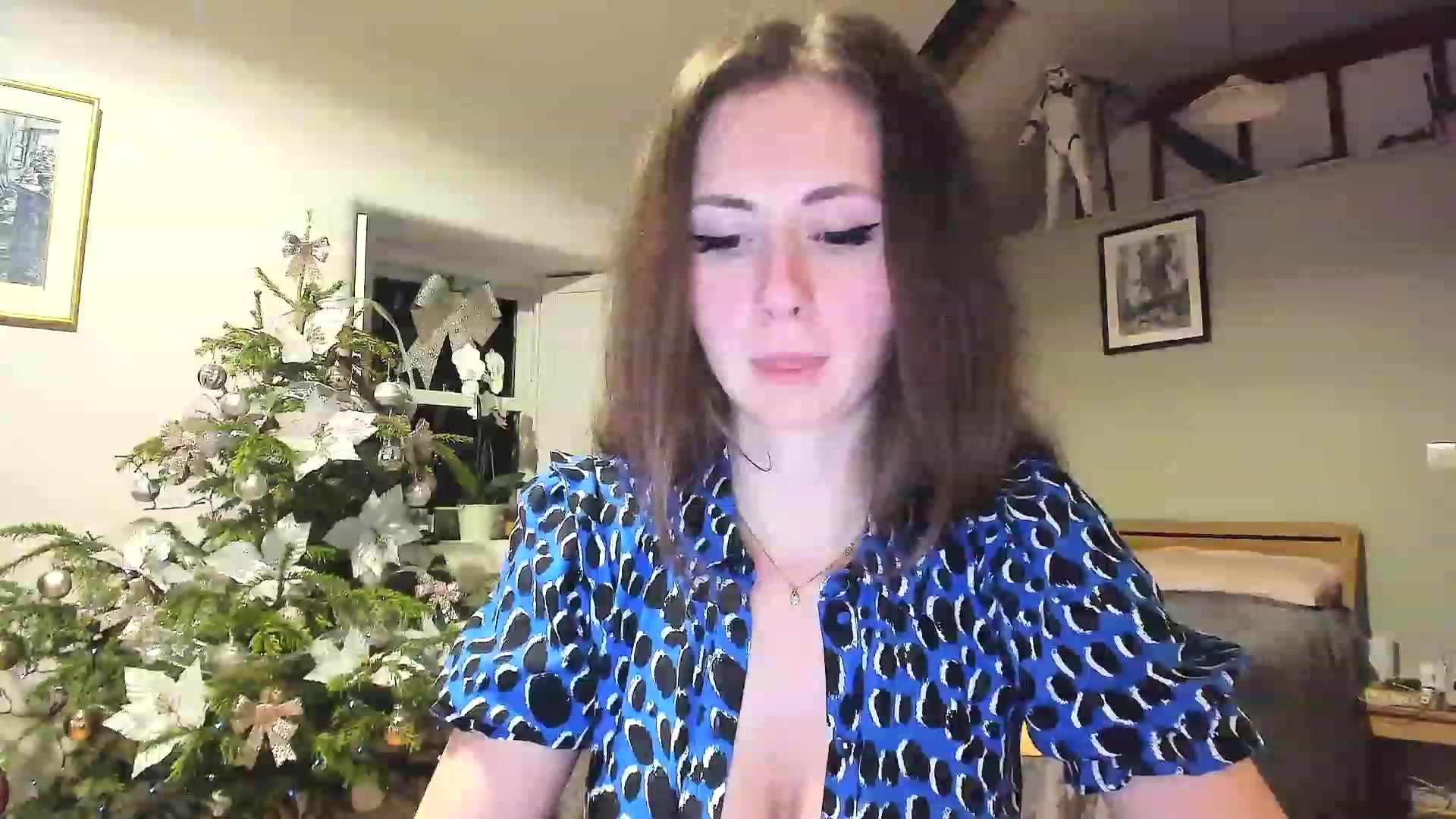 Gallery image thumbnail from Amber_Fry's myfreecams stream on, 01/02/2023, 23:38 image 11 of 20