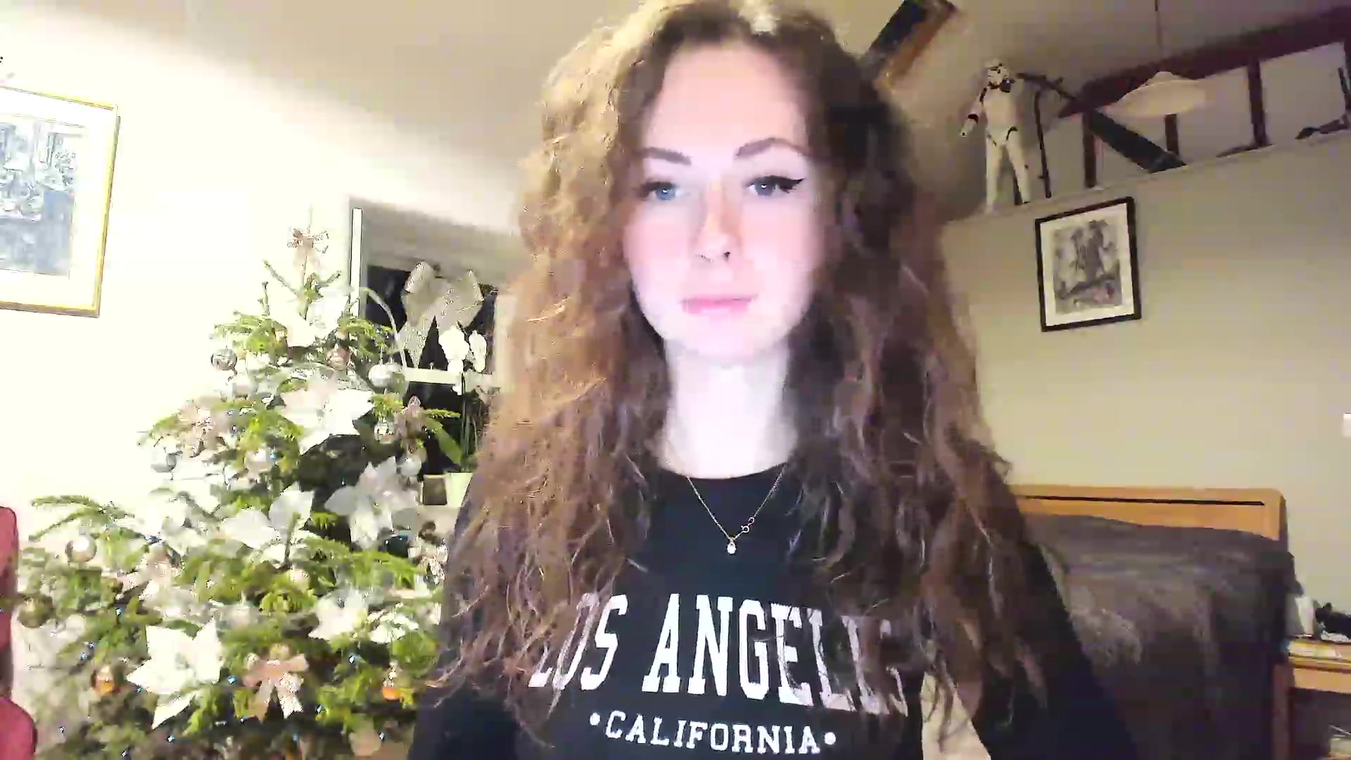 Gallery image thumbnail from Amber_Fry's myfreecams stream on, 01/03/2023, 17:25 image 18 of 20