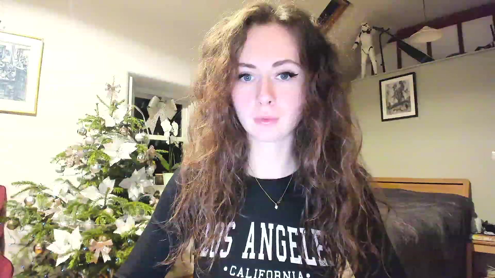 Gallery image thumbnail from Amber_Fry's myfreecams stream on, 01/03/2023, 17:25 image 19 of 20