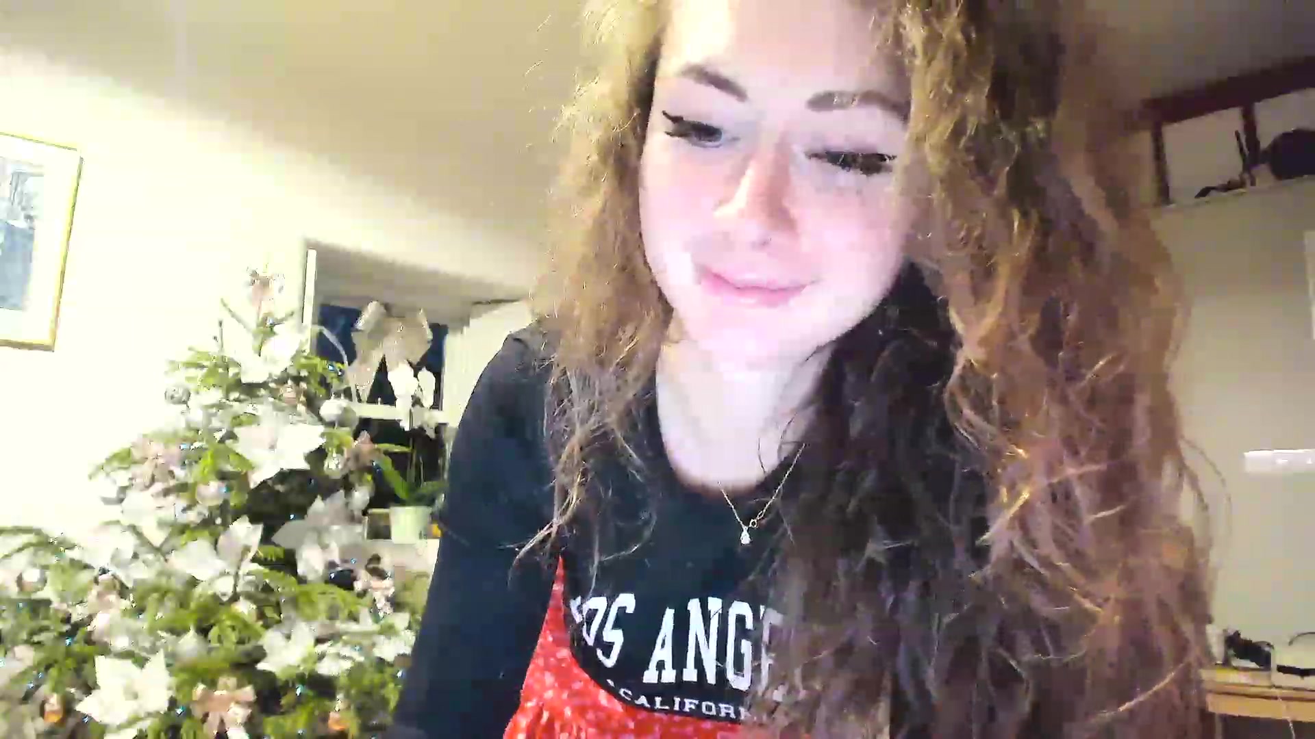 Gallery image thumbnail from Amber_Fry's myfreecams stream on, 01/03/2023, 17:25 image 12 of 20