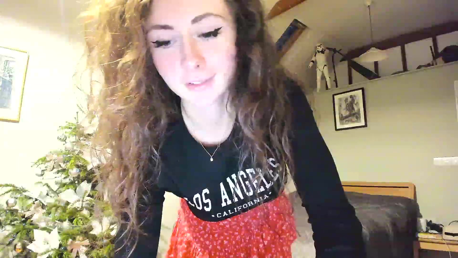 Gallery image thumbnail from Amber_Fry's myfreecams stream on, 01/03/2023, 17:25 image 14 of 20