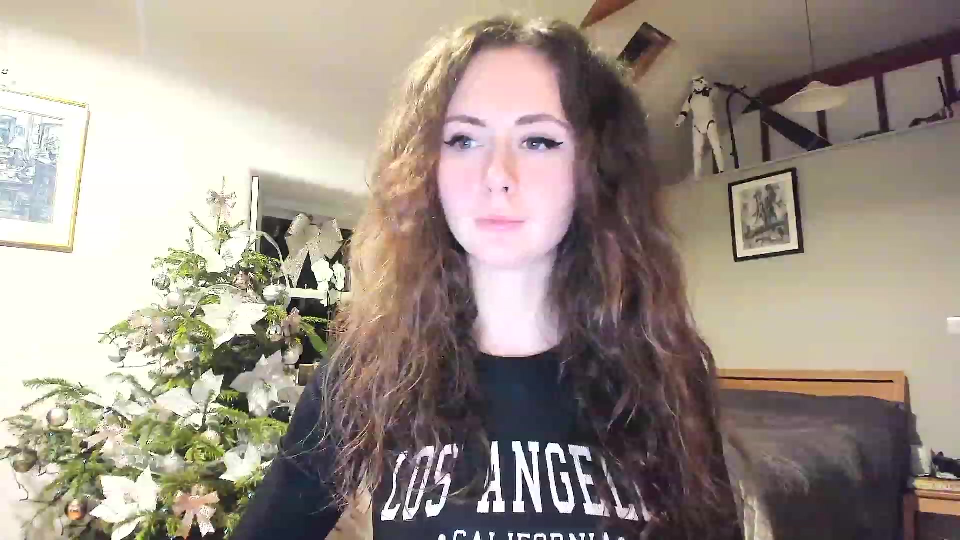 Gallery image thumbnail from Amber_Fry's myfreecams stream on, 01/03/2023, 18:44 image 17 of 20
