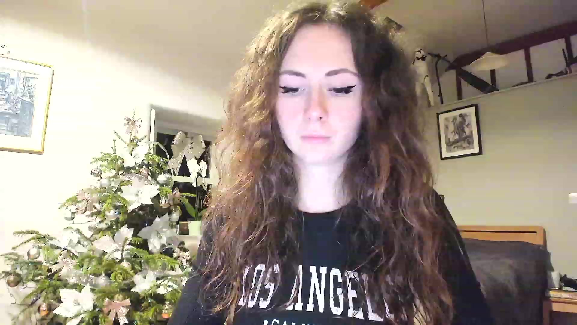 Gallery image thumbnail from Amber_Fry's myfreecams stream on, 01/03/2023, 18:44 image 5 of 20