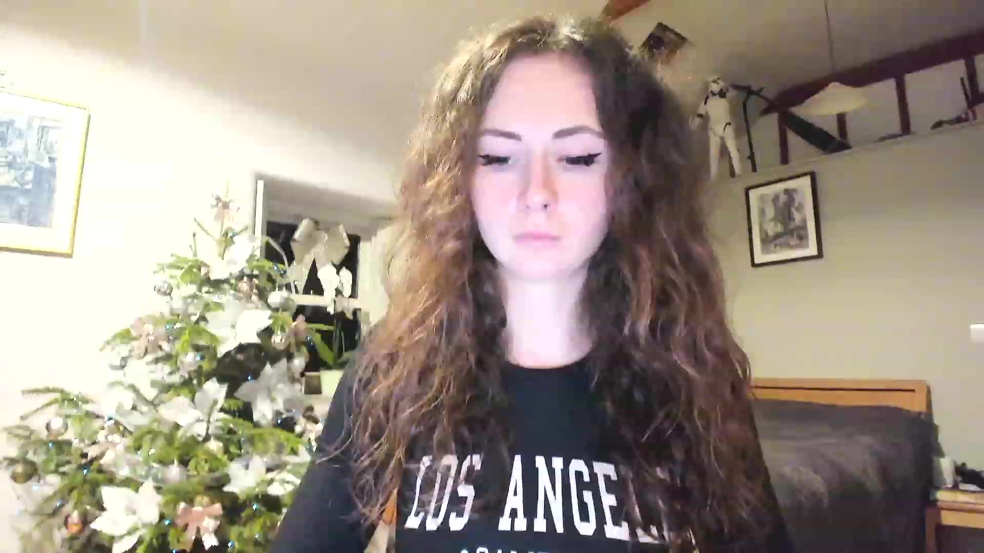 Gallery image thumbnail from Amber_Fry's myfreecams stream on, 01/03/2023, 18:44 image 15 of 20