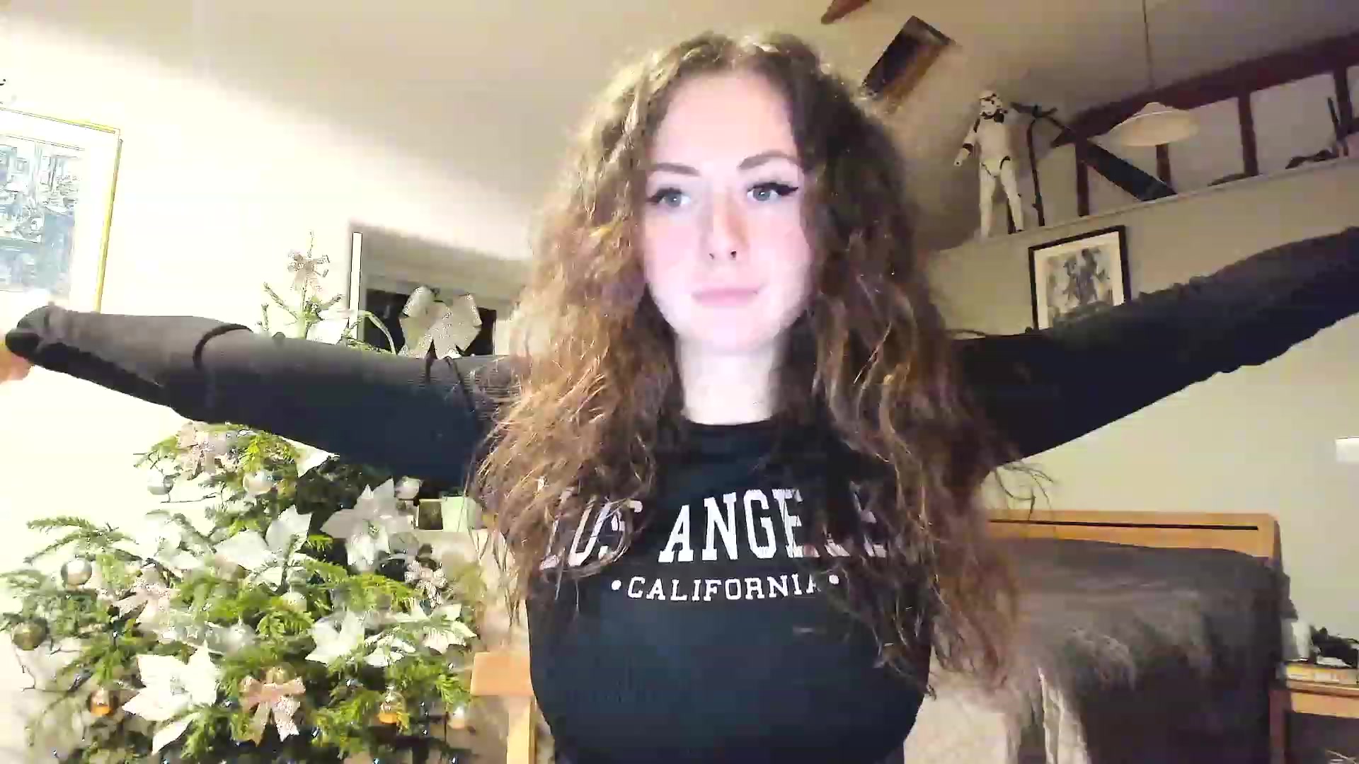 Gallery image thumbnail from Amber_Fry's myfreecams stream on, 01/03/2023, 21:26 image 2 of 20