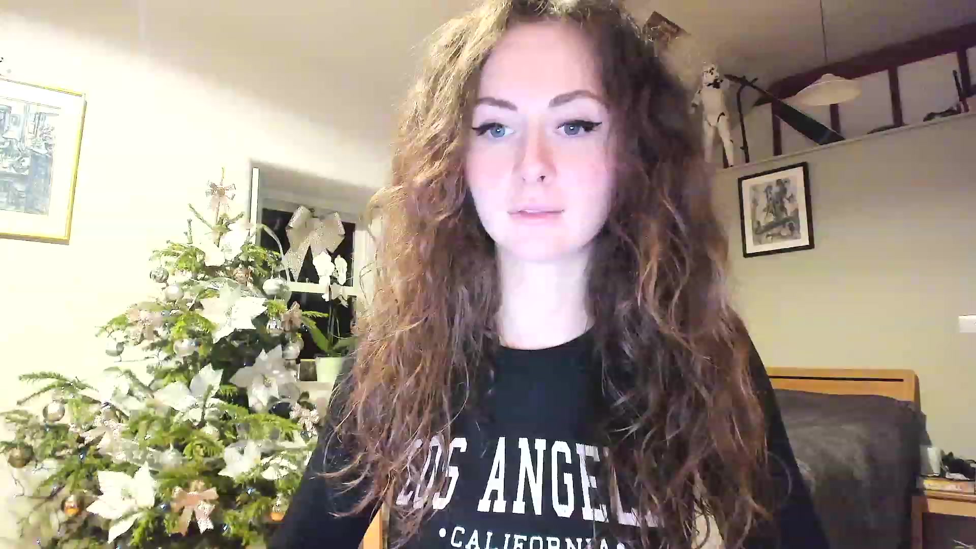 Gallery image thumbnail from Amber_Fry's myfreecams stream on, 01/03/2023, 21:26 image 5 of 20
