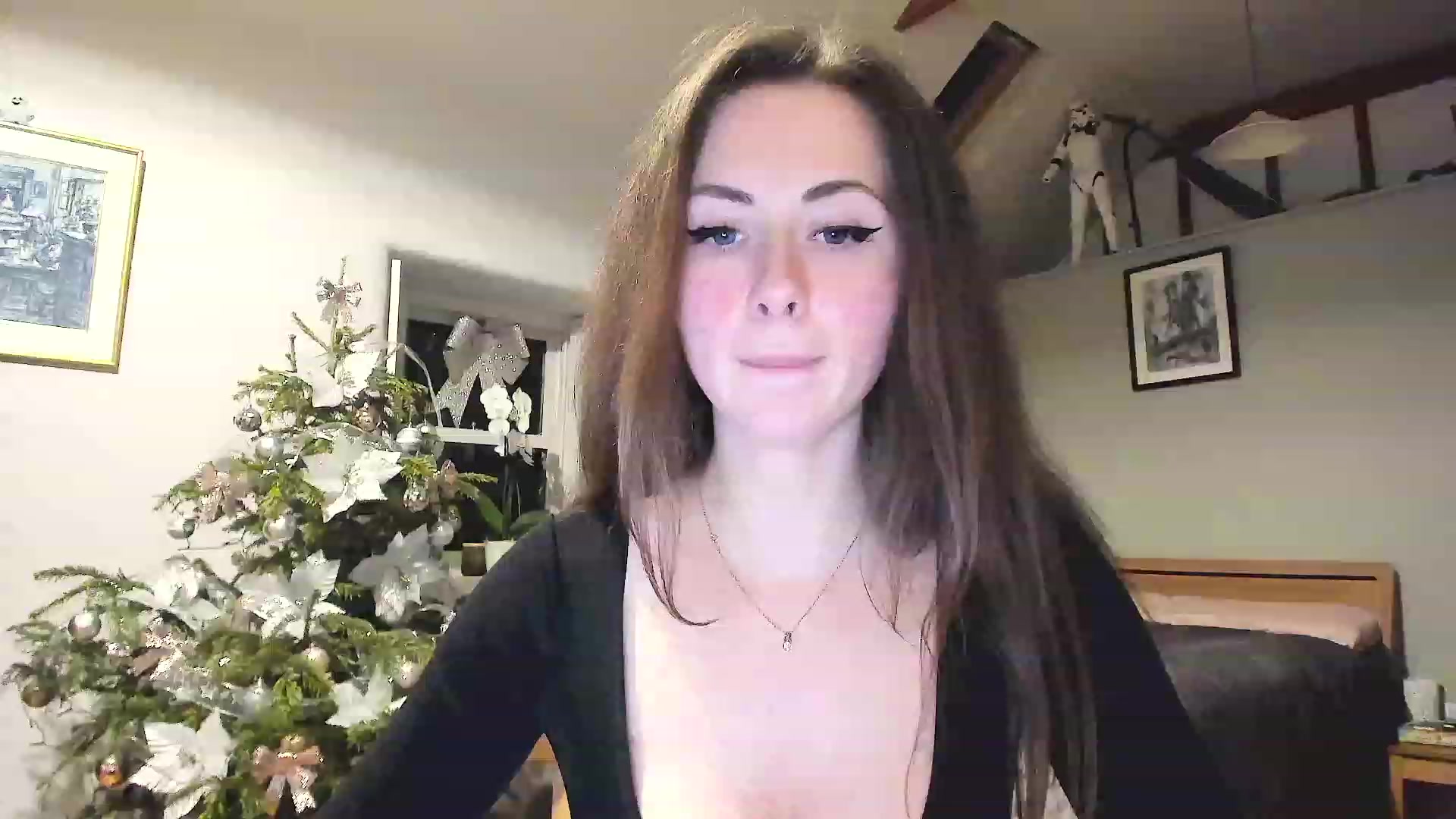 Gallery image thumbnail from Amber_Fry's myfreecams stream on, 01/05/2023, 22:25 image 5 of 20