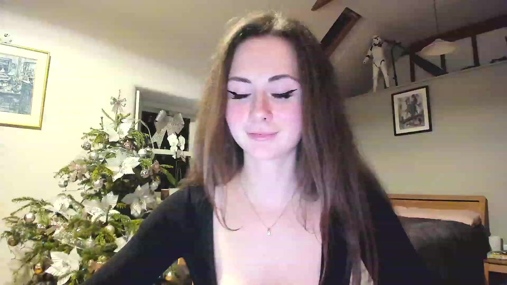 Gallery image thumbnail from Amber_Fry's myfreecams stream on, 01/05/2023, 22:25 image 6 of 20