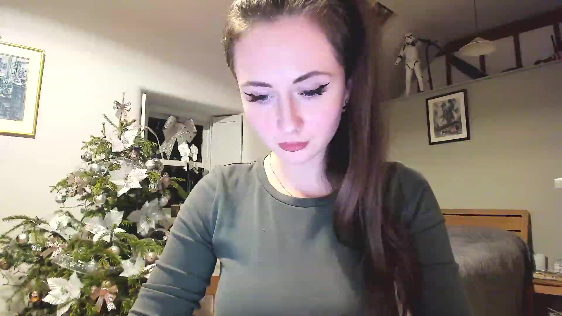 Gallery image thumbnail from Amber_Fry's myfreecams stream on, 01/06/2023, 22:31 image 19 of 20
