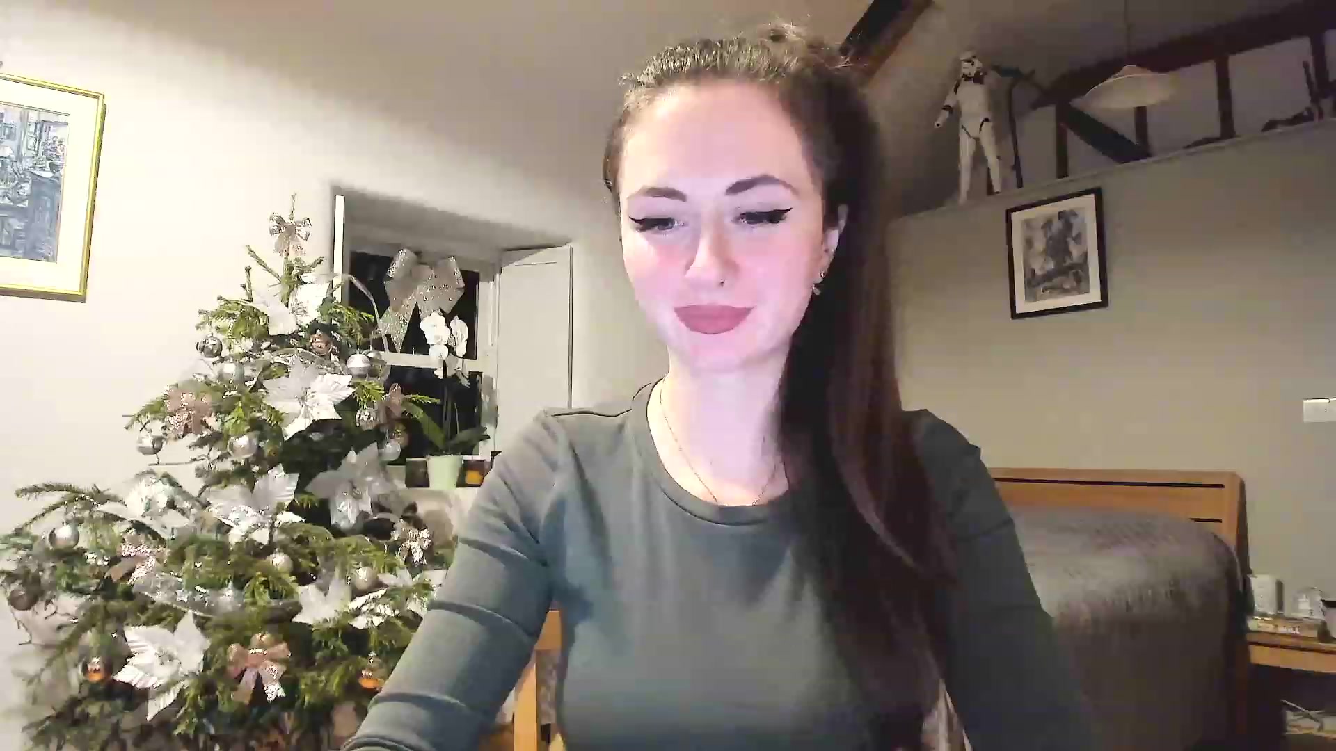 Gallery image thumbnail from Amber_Fry's myfreecams stream on, 01/06/2023, 22:31 image 4 of 20