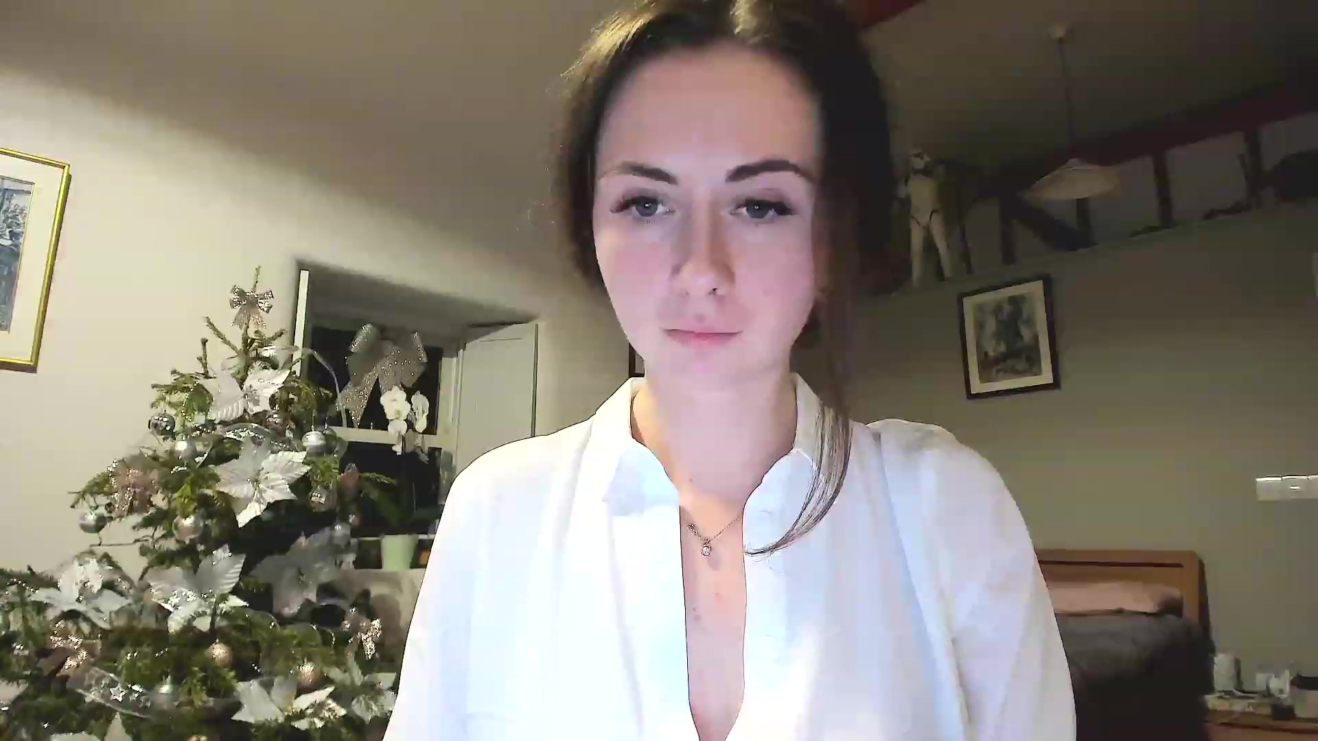 Gallery image thumbnail from Amber_Fry's myfreecams stream on, 01/08/2023, 21:35 image 5 of 20