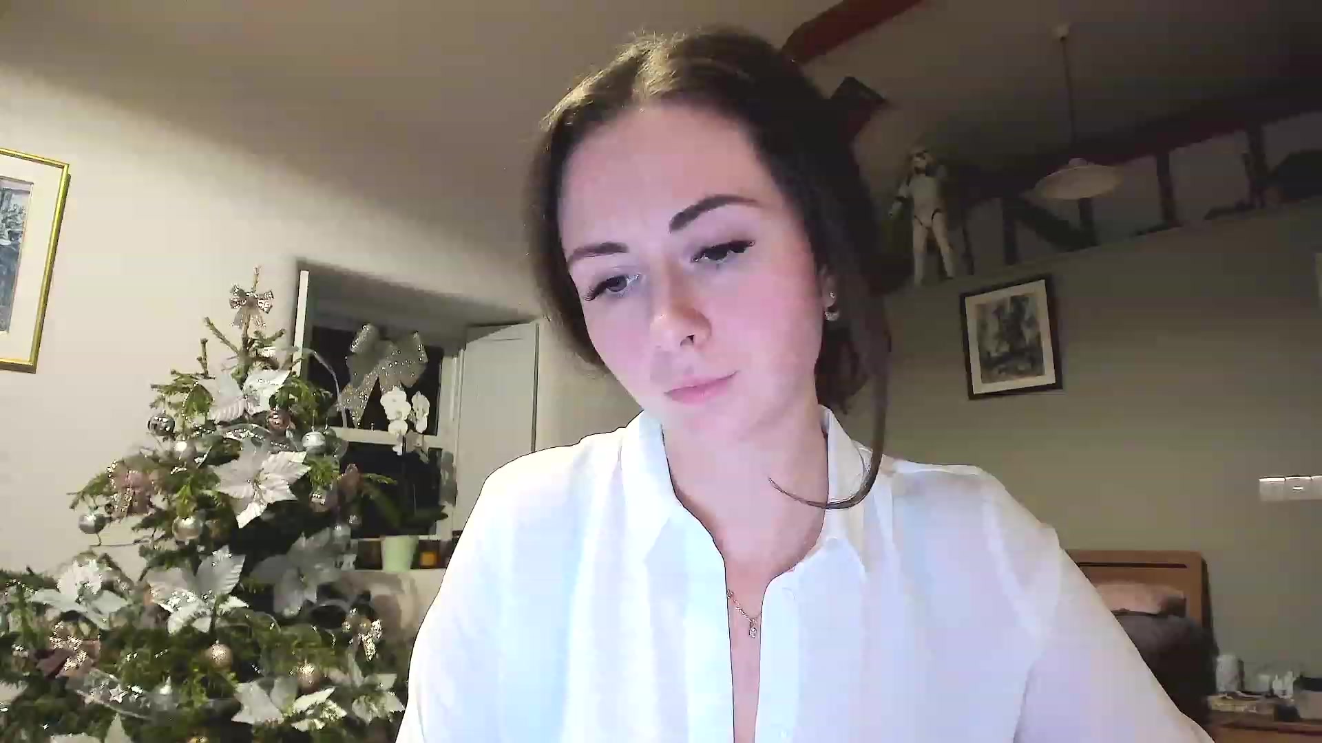 Gallery image thumbnail from Amber_Fry's myfreecams stream on, 01/08/2023, 21:35 image 3 of 20