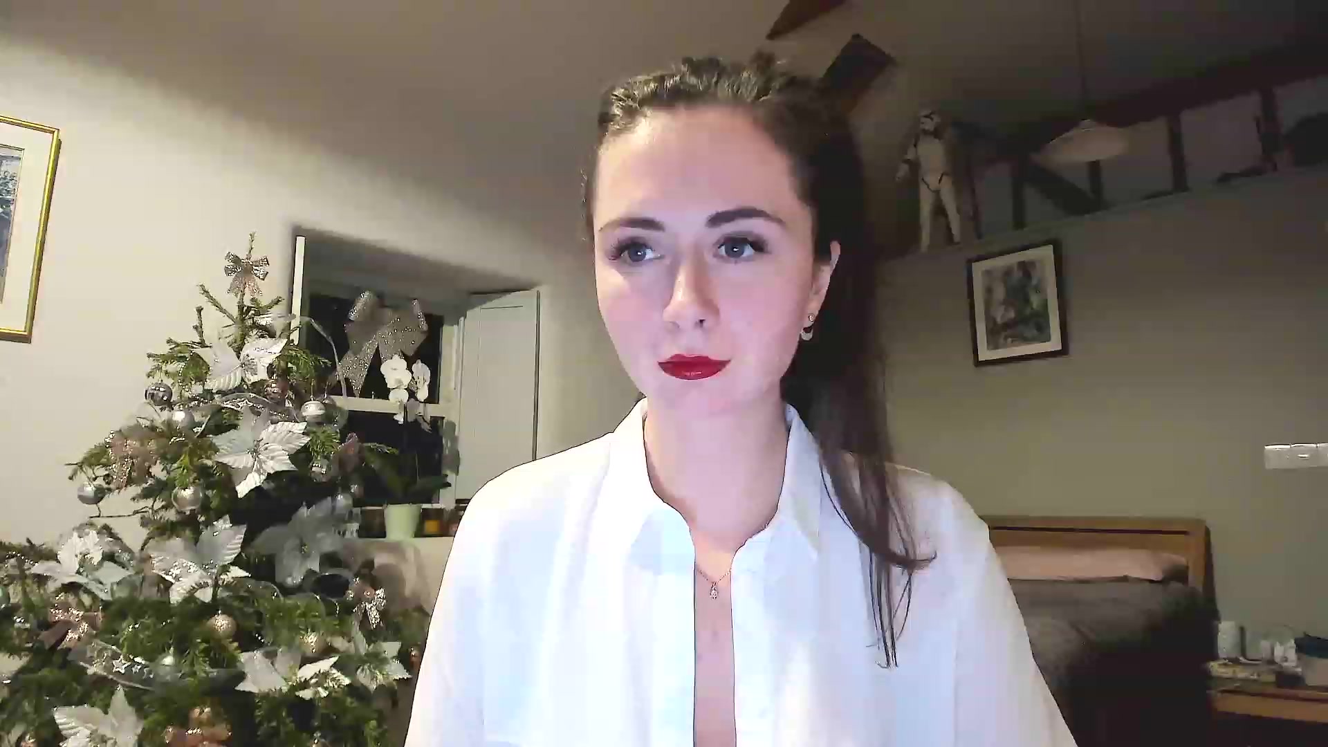 Gallery image thumbnail from Amber_Fry's myfreecams stream on, 01/08/2023, 21:35 image 18 of 20