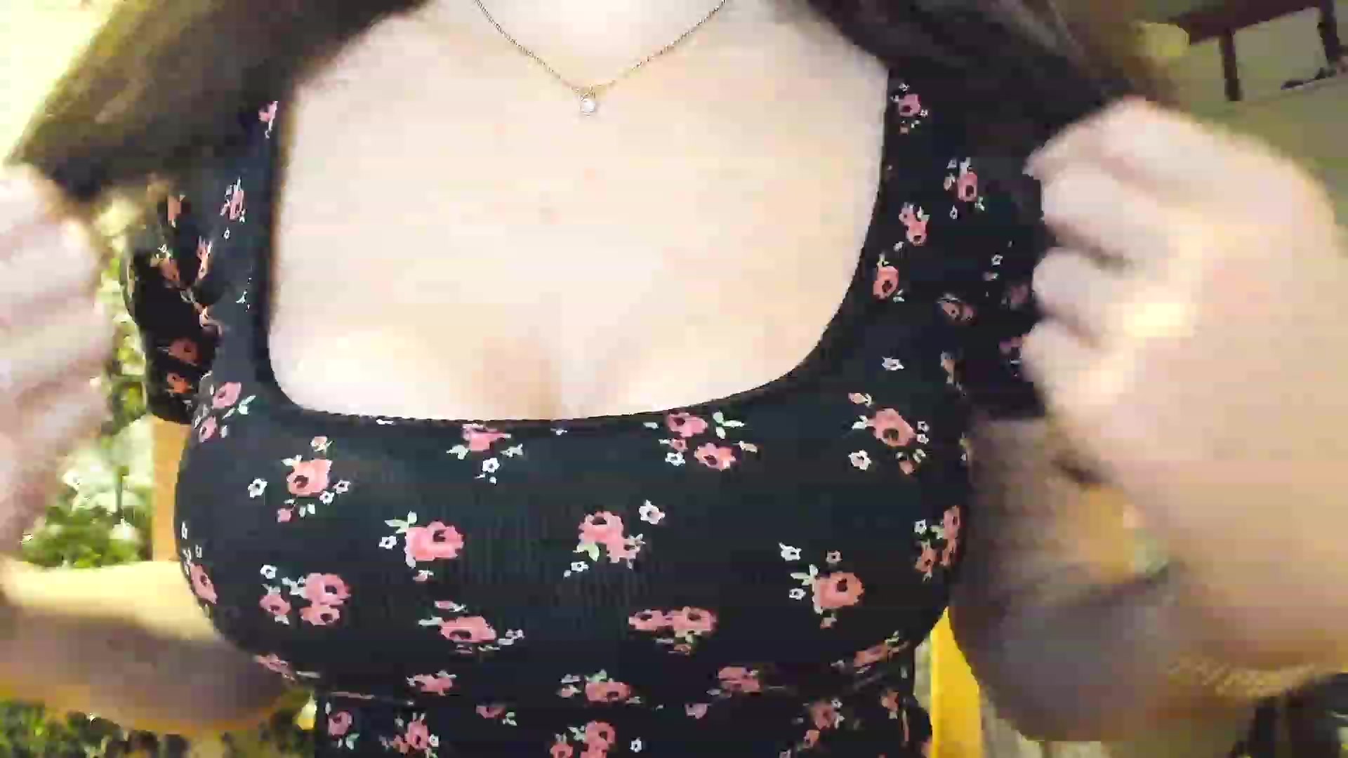 Gallery image thumbnail from Amber_Fry's myfreecams stream on, 01/10/2023, 22:53 image 3 of 20