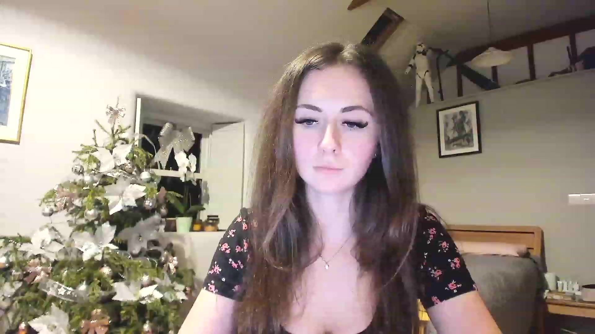 Gallery image thumbnail from Amber_Fry's myfreecams stream on, 01/10/2023, 23:39 image 3 of 20