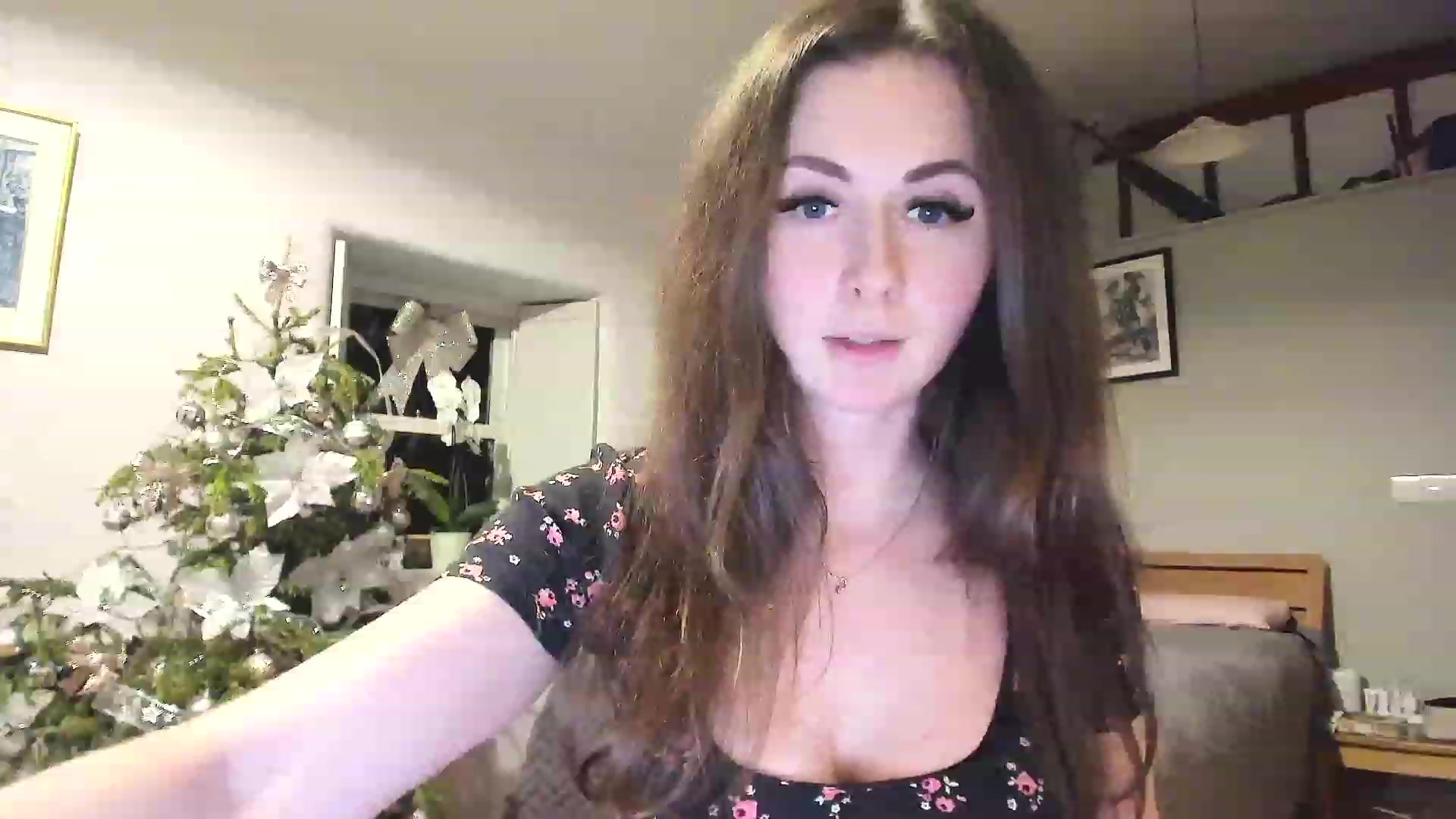 Gallery image thumbnail from Amber_Fry's myfreecams stream on, 01/10/2023, 23:39 image 1 of 20