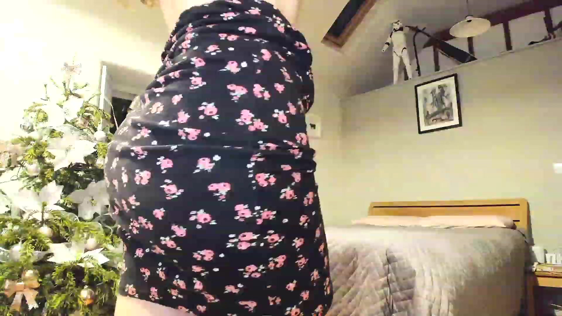 Gallery image thumbnail from Amber_Fry's myfreecams stream on, 01/10/2023, 23:39 image 17 of 20