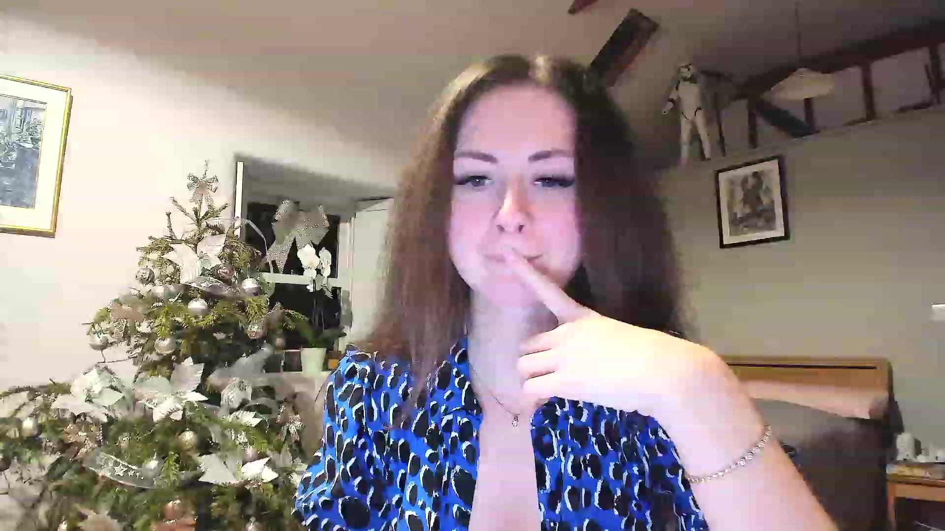 Gallery image thumbnail from Amber_Fry's myfreecams stream on, 01/12/2023, 22:37 image 20 of 20