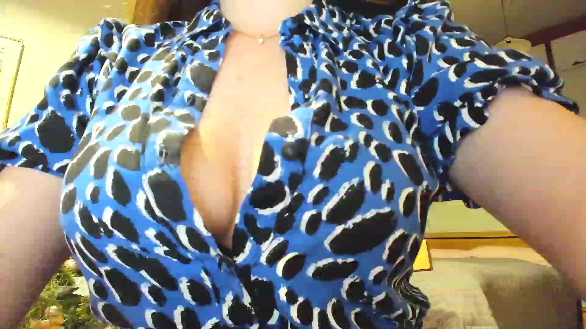 Gallery image thumbnail from Amber_Fry's myfreecams stream on, 01/12/2023, 22:37 image 13 of 20