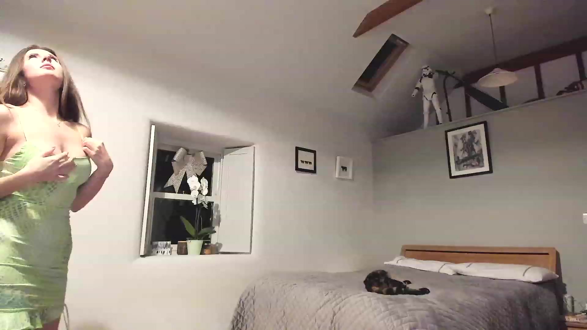 Gallery image thumbnail from Amber_Fry's myfreecams stream on, 01/16/2023, 21:38 image 18 of 20