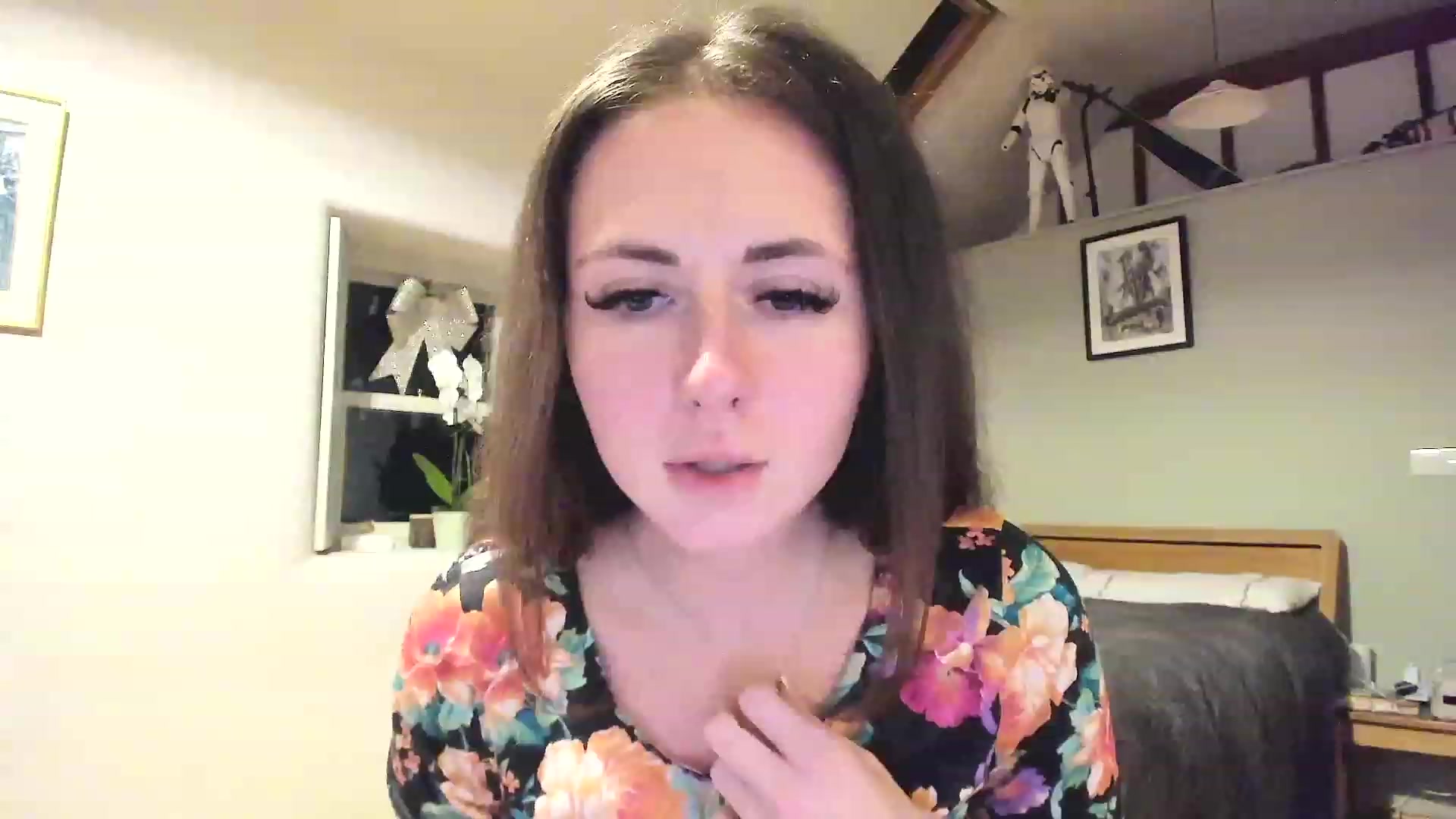Gallery image thumbnail from Amber_Fry's myfreecams stream on, 01/17/2023, 22:37 image 9 of 20