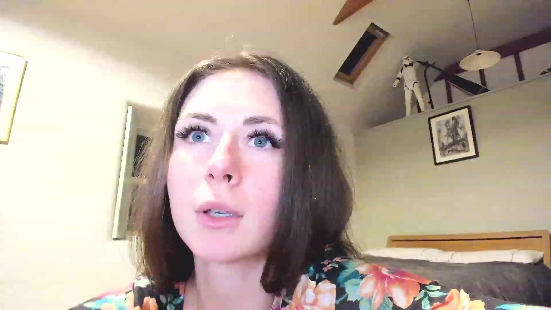 Gallery image thumbnail from Amber_Fry's myfreecams stream on, 01/17/2023, 22:37 image 8 of 20
