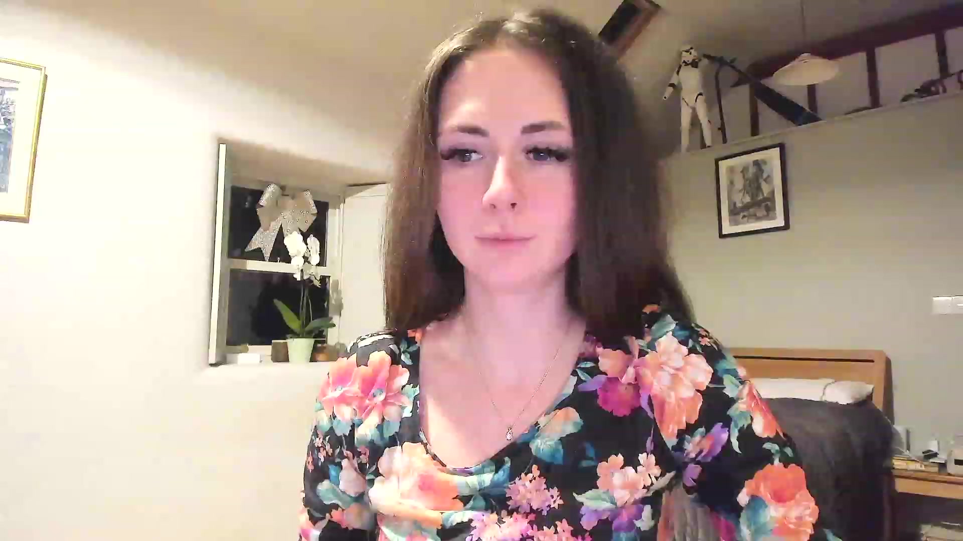 Gallery image thumbnail from Amber_Fry's myfreecams stream on, 01/17/2023, 22:37 image 14 of 20