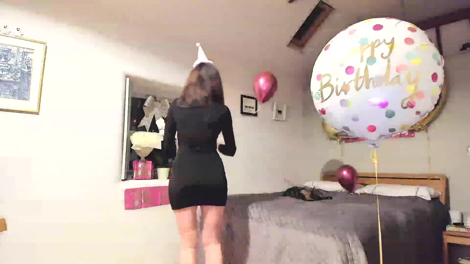 Gallery image thumbnail from Amber_Fry's myfreecams stream on, 01/19/2023, 23:30 image 14 of 20