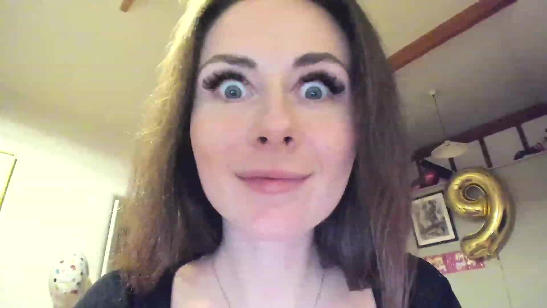 Gallery image thumbnail from Amber_Fry's myfreecams stream on, 01/19/2023, 23:30 image 2 of 20