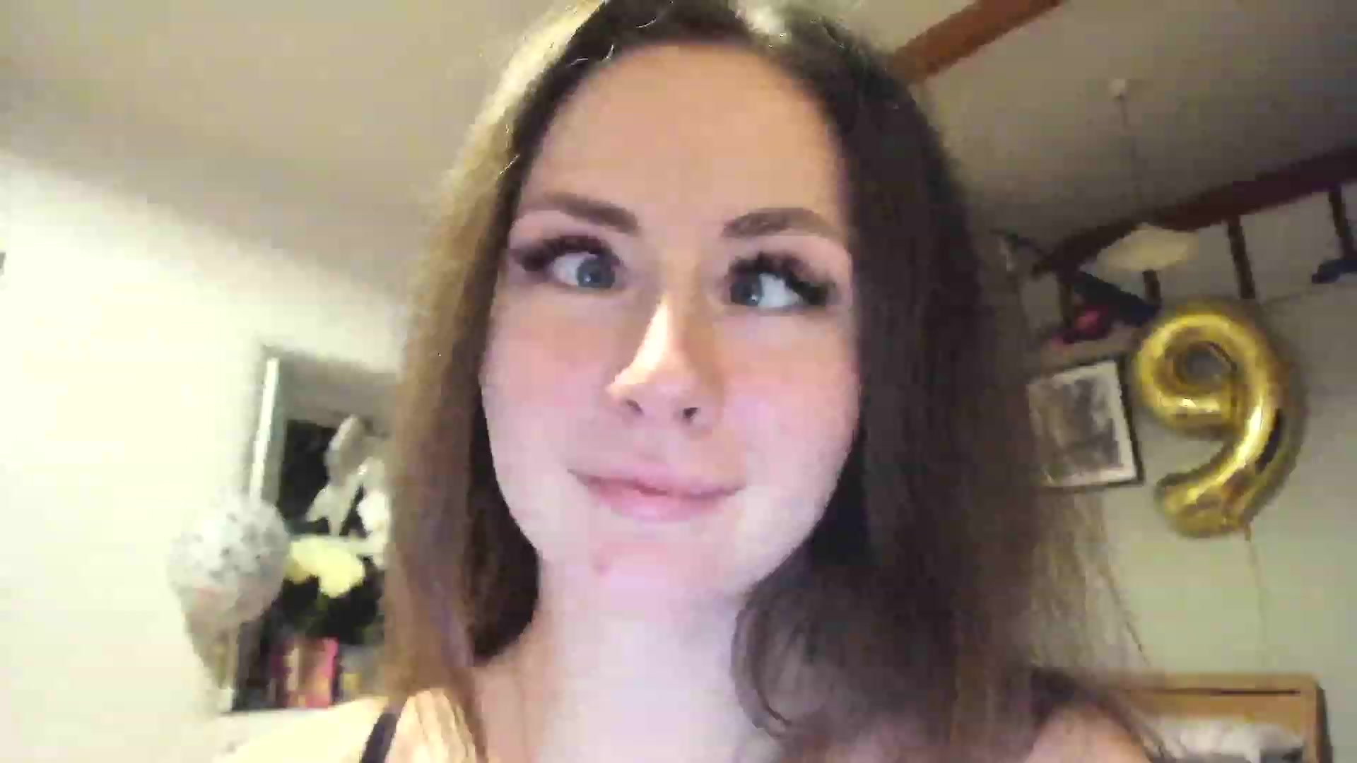 Gallery image thumbnail from Amber_Fry's myfreecams stream on, 01/20/2023, 23:18 image 4 of 20