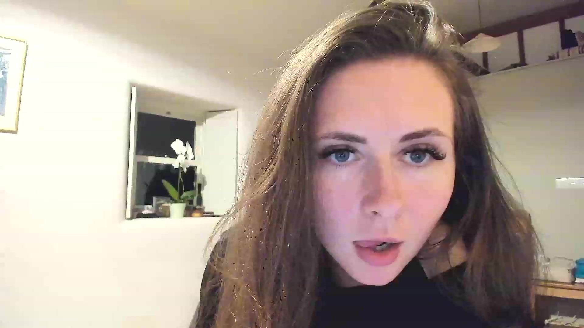 Gallery image thumbnail from Amber_Fry's myfreecams stream on, 02/09/2023, 21:13 image 5 of 20