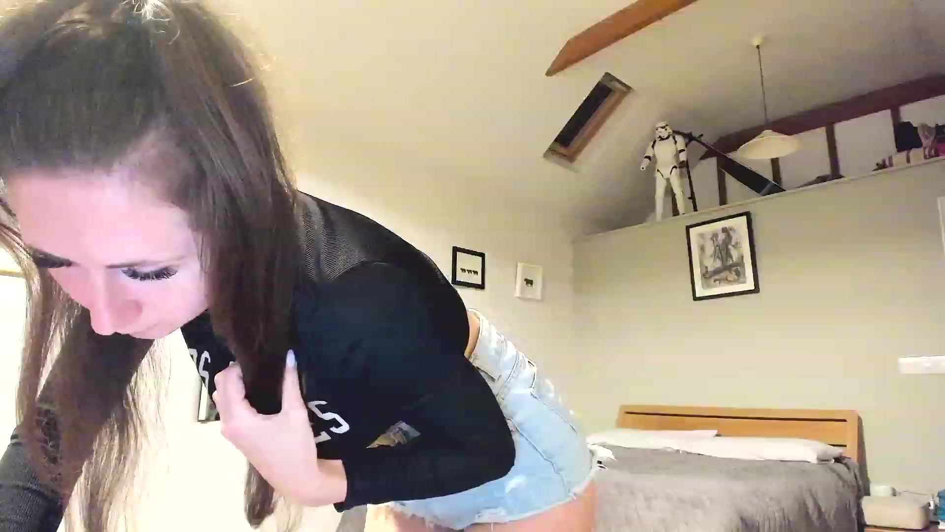 Gallery image thumbnail from Amber_Fry's myfreecams stream on, 02/09/2023, 21:13 image 16 of 20