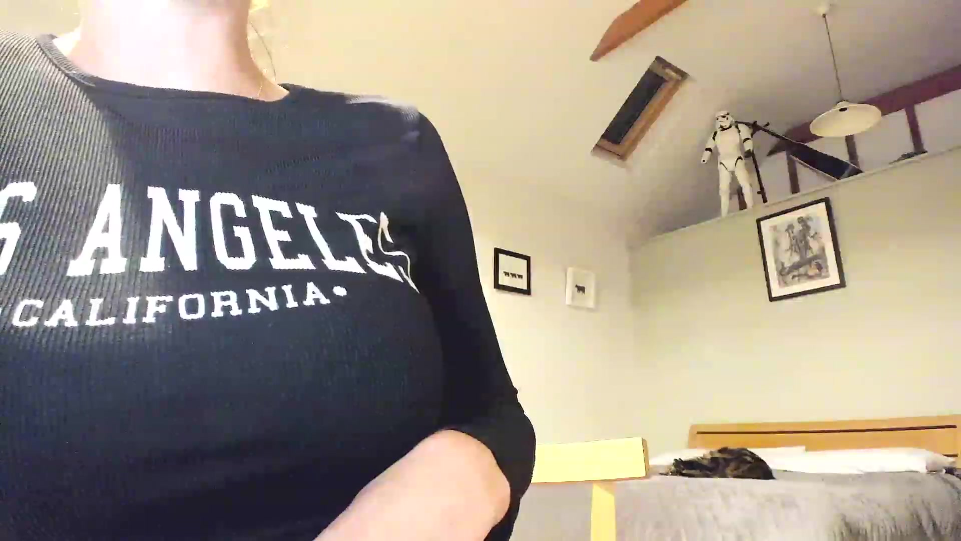 Gallery image thumbnail from Amber_Fry's myfreecams stream on, 02/09/2023, 22:40 image 11 of 20