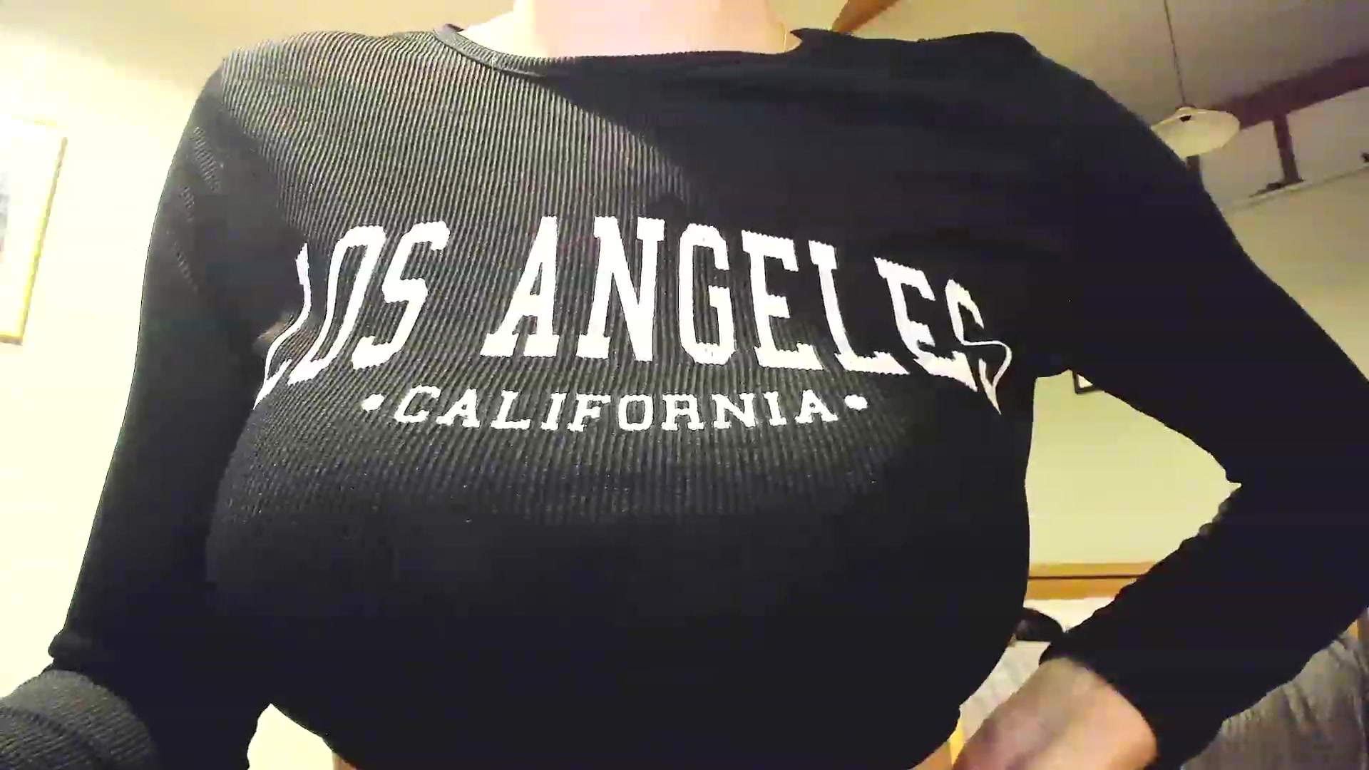 Gallery image thumbnail from Amber_Fry's myfreecams stream on, 02/09/2023, 22:40 image 8 of 20