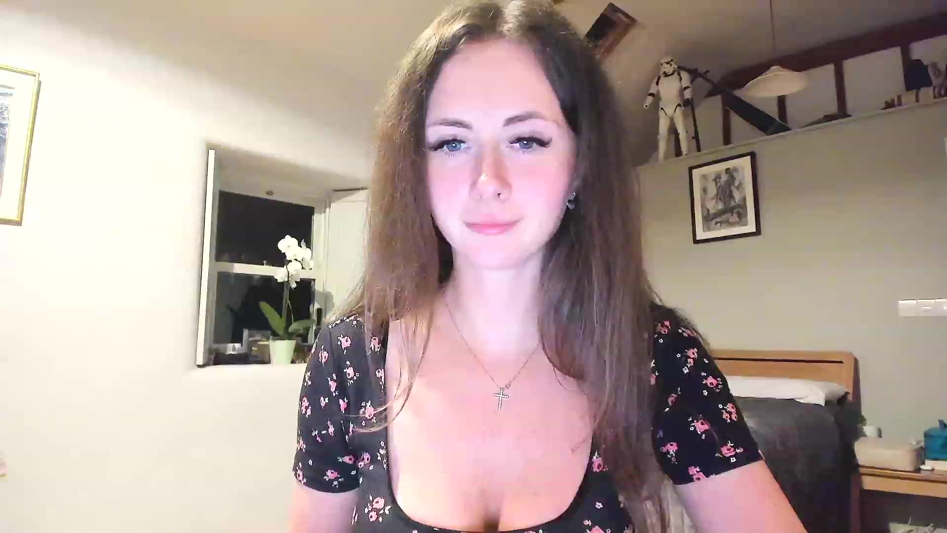 Gallery image thumbnail from Amber_Fry's myfreecams stream on, 02/11/2023, 24:08 image 13 of 20