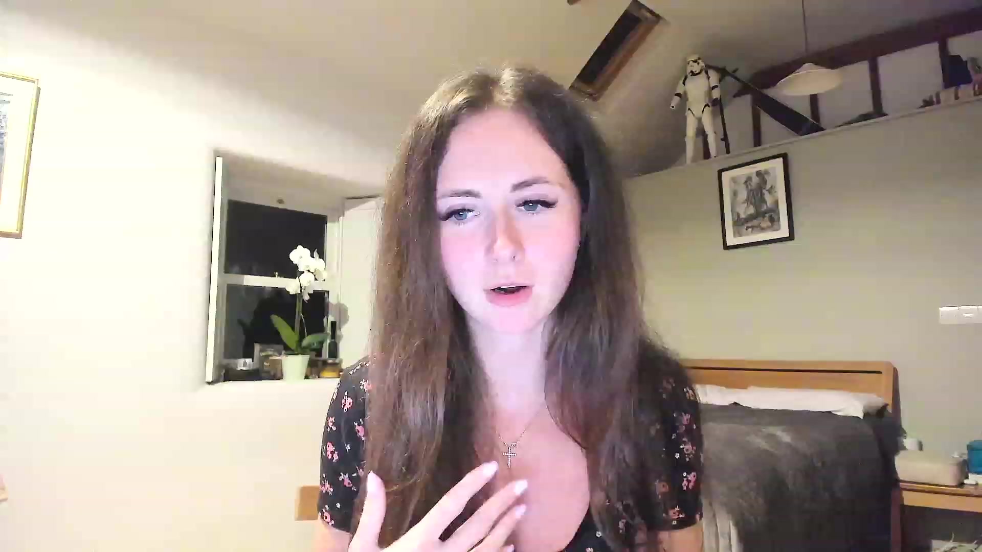 Gallery image thumbnail from Amber_Fry's myfreecams stream on, 02/11/2023, 24:08 image 4 of 20