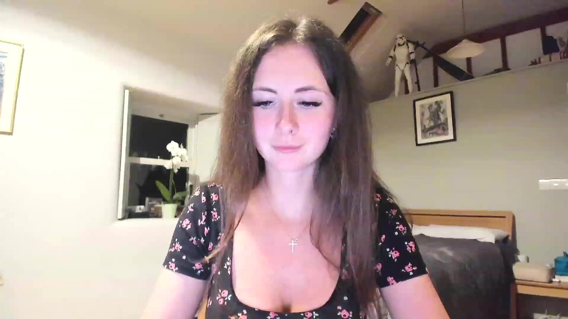 Gallery image thumbnail from Amber_Fry's myfreecams stream on, 02/11/2023, 24:08 image 16 of 20