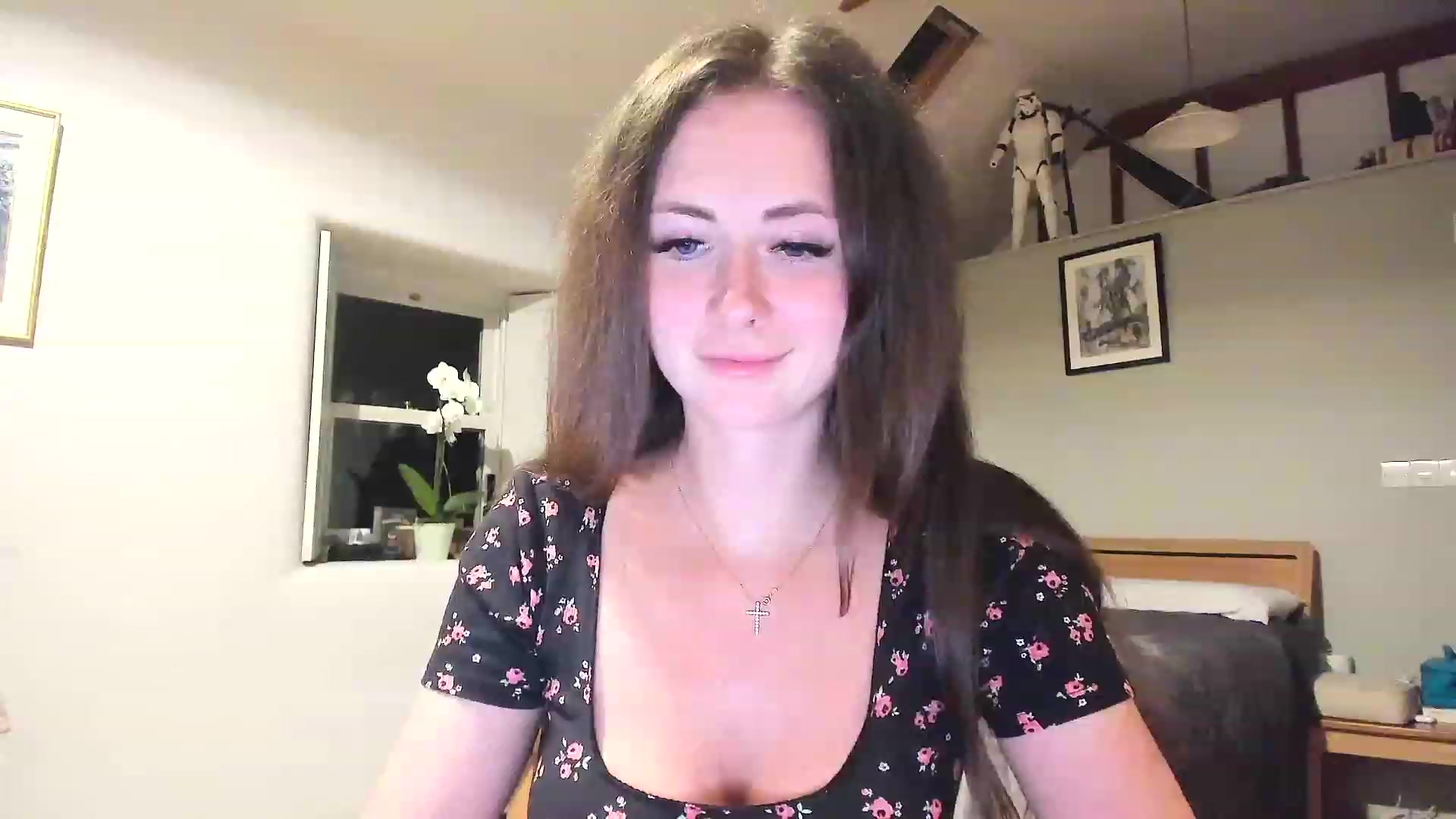 Gallery image thumbnail from Amber_Fry's myfreecams stream on, 02/11/2023, 24:08 image 17 of 20