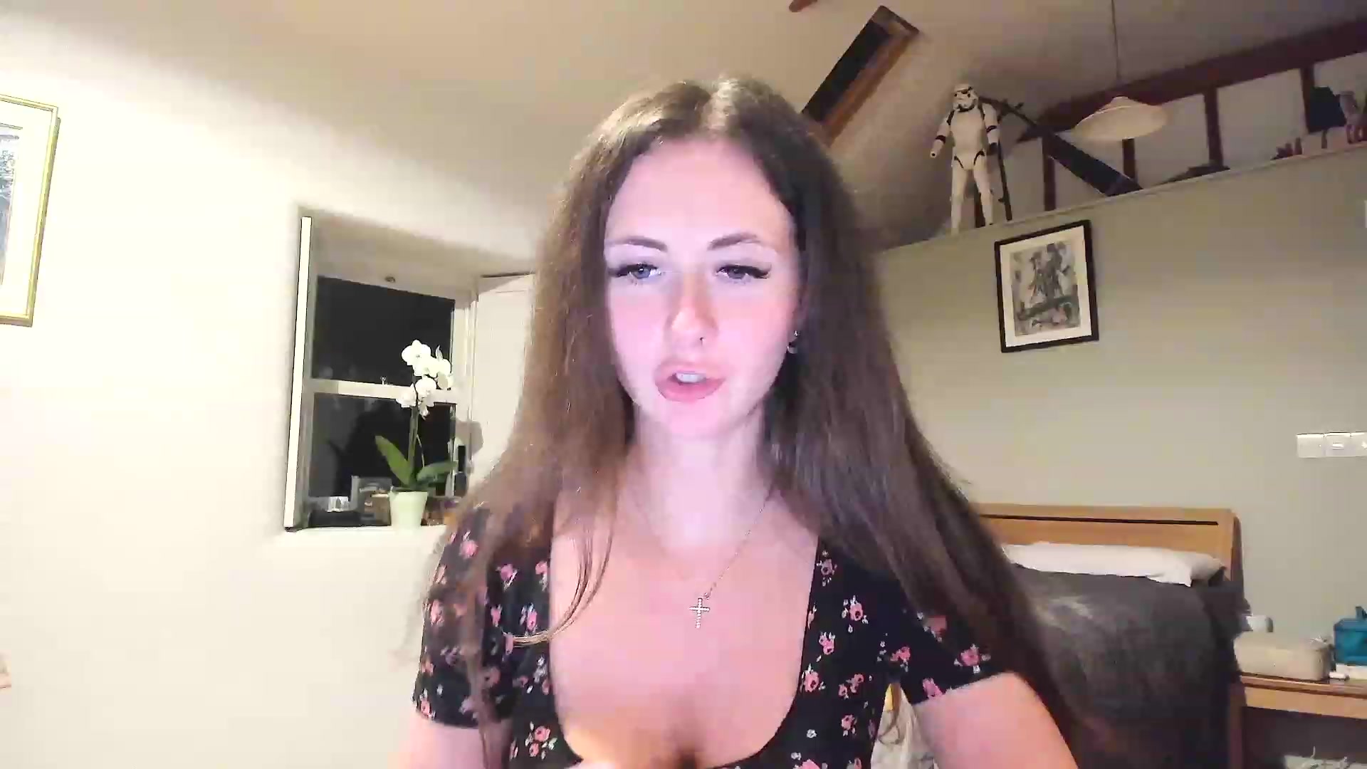 Gallery image thumbnail from Amber_Fry's myfreecams stream on, 02/11/2023, 24:08 image 19 of 20