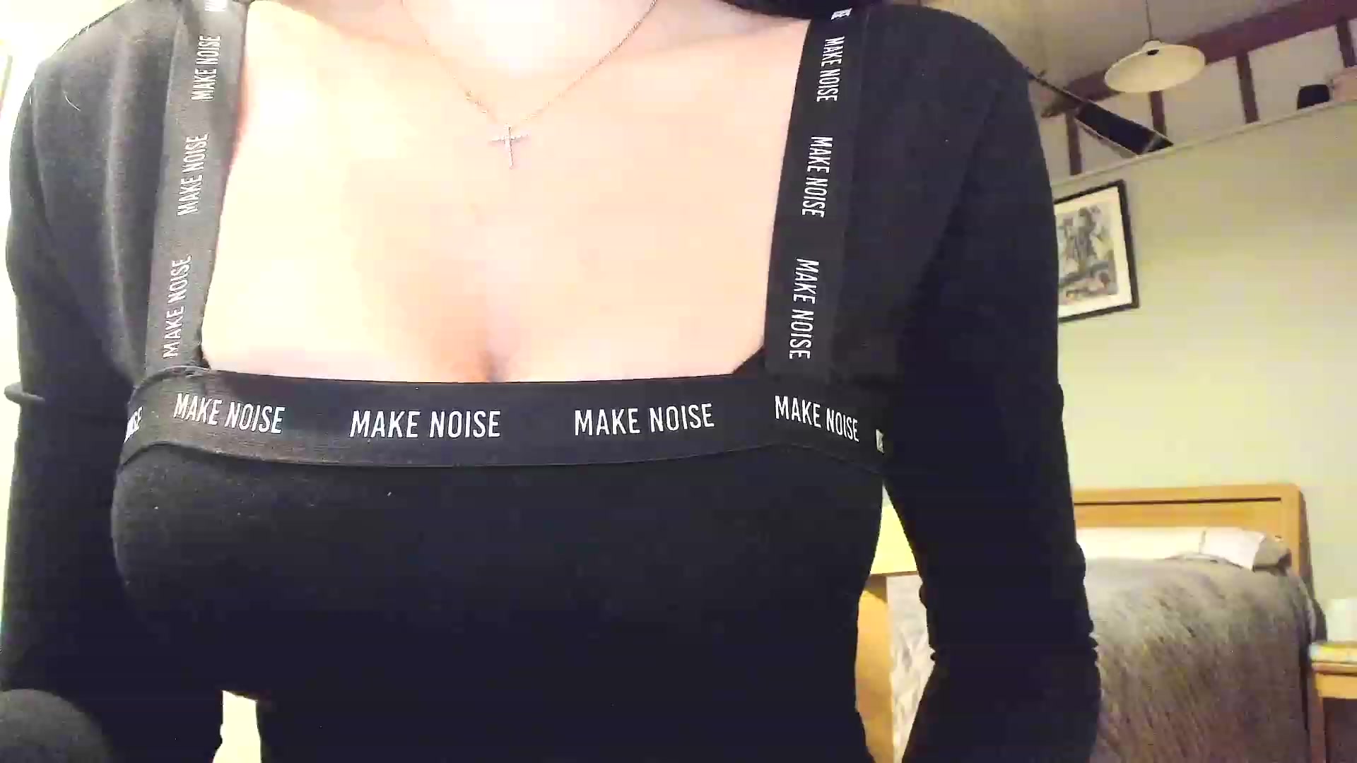 Gallery image thumbnail from Amber_Fry's myfreecams stream on, 02/13/2023, 21:26 image 17 of 20