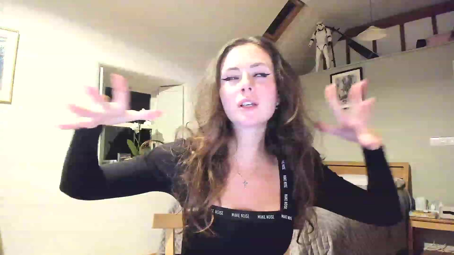 Gallery image thumbnail from Amber_Fry's myfreecams stream on, 02/13/2023, 21:26 image 5 of 20