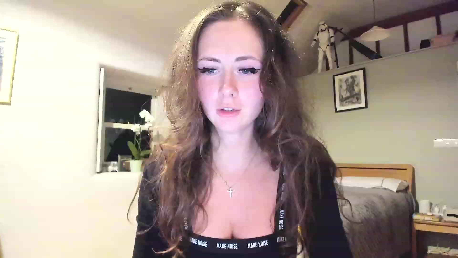 Gallery image thumbnail from Amber_Fry's myfreecams stream on, 02/13/2023, 21:26 image 11 of 20