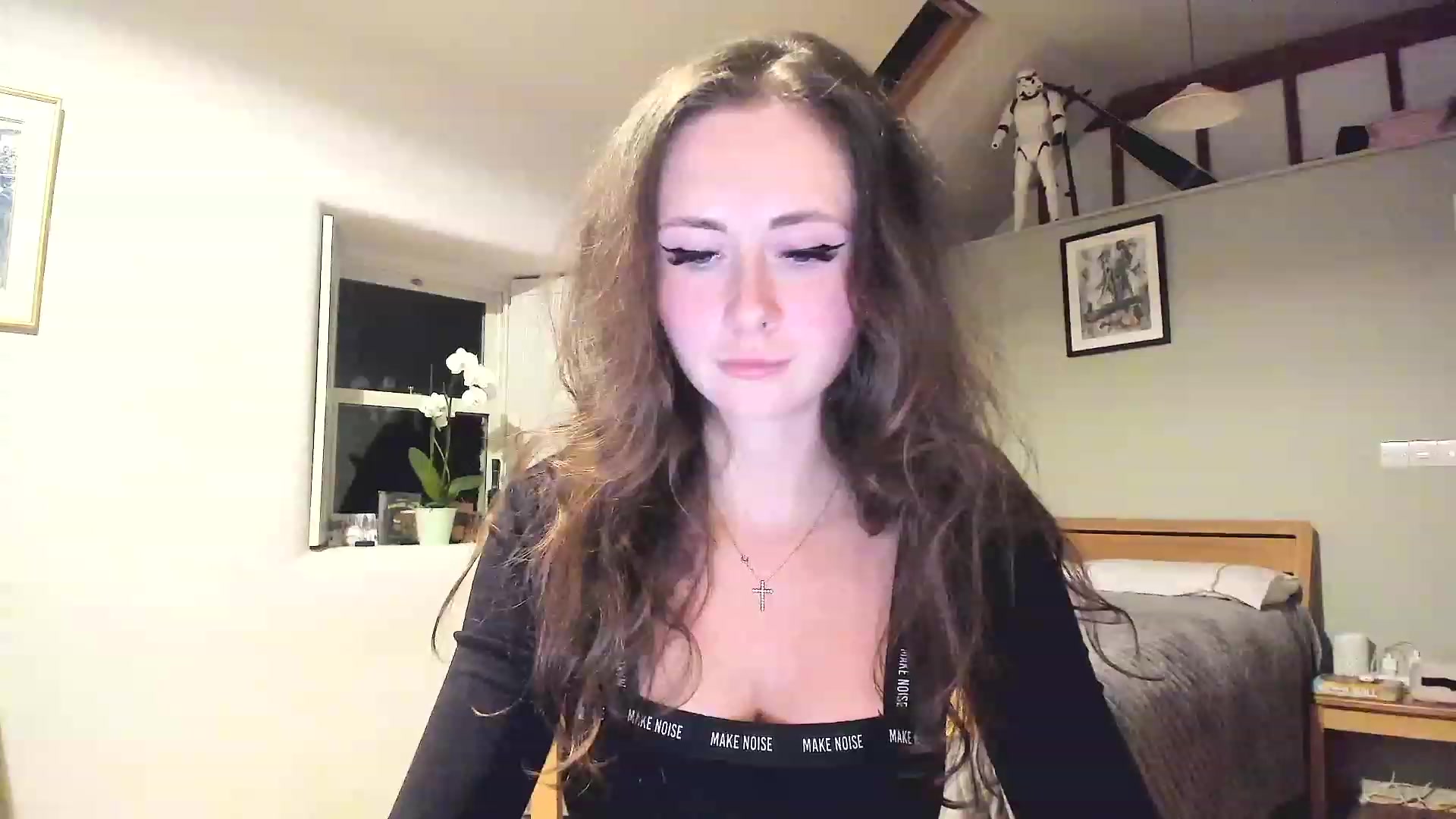 Gallery image thumbnail from Amber_Fry's myfreecams stream on, 02/13/2023, 21:26 image 14 of 20
