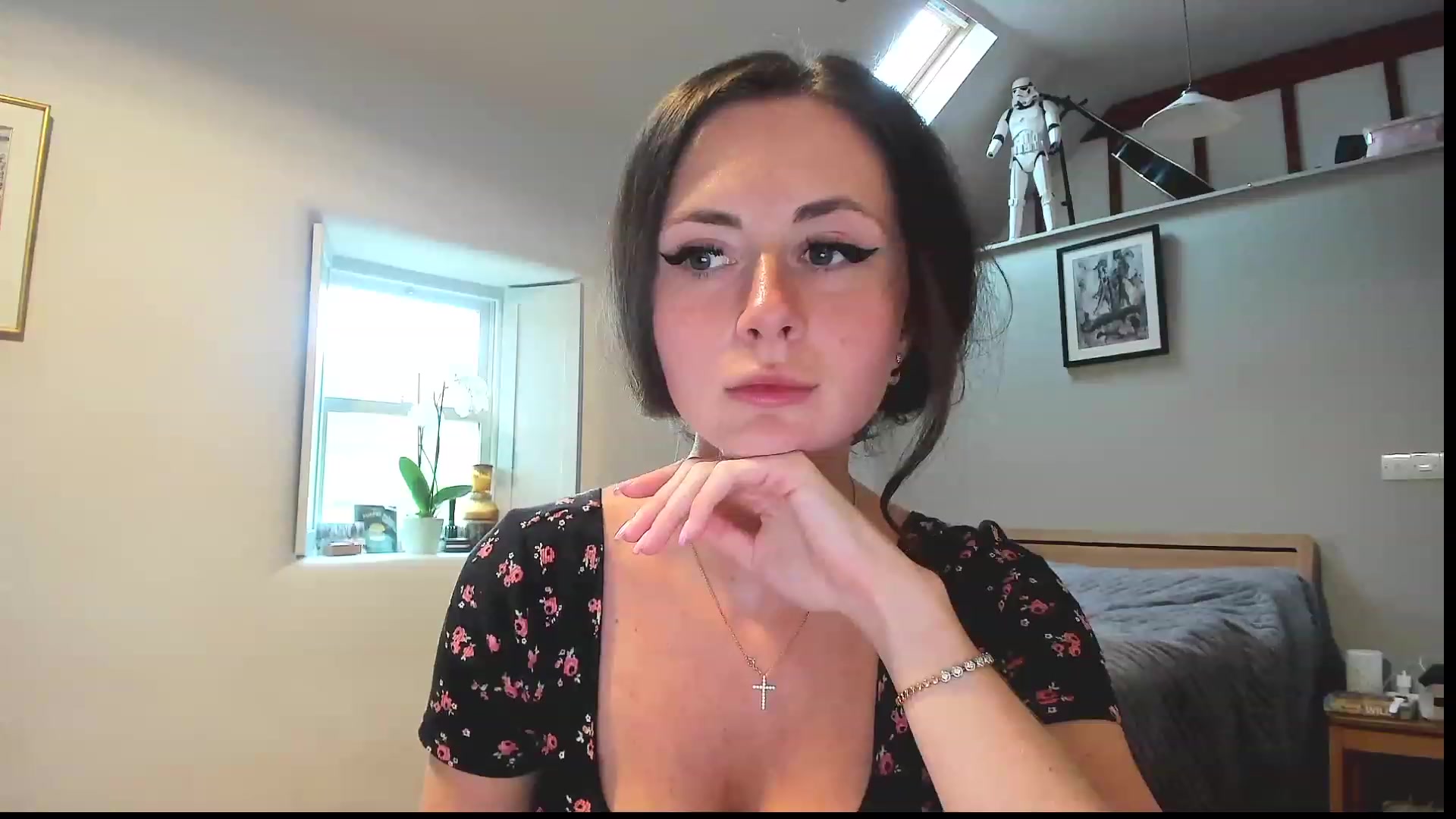 Gallery image thumbnail from Amber_Fry's myfreecams stream on, 02/14/2023, 15:57 image 15 of 20