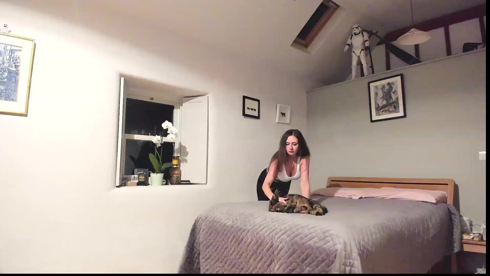 Gallery image thumbnail from Amber_Fry's myfreecams stream on, 02/15/2023, 21:41 image 6 of 20