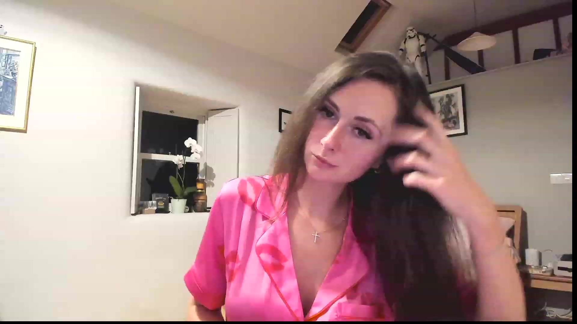 Gallery image thumbnail from Amber_Fry's myfreecams stream on, 02/17/2023, 22:00 image 10 of 20